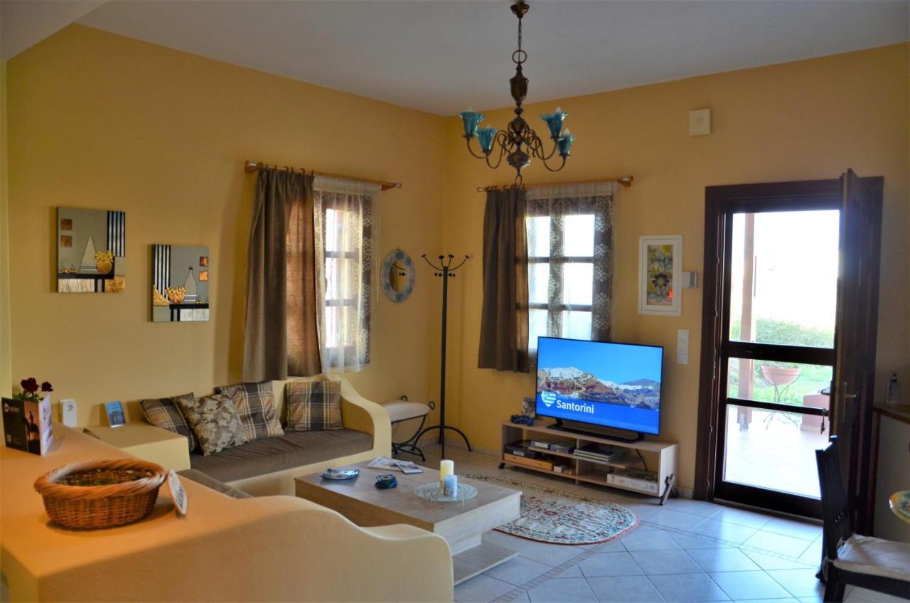 מגלוחורי Vineyards Hill Villa מראה חיצוני תמונה