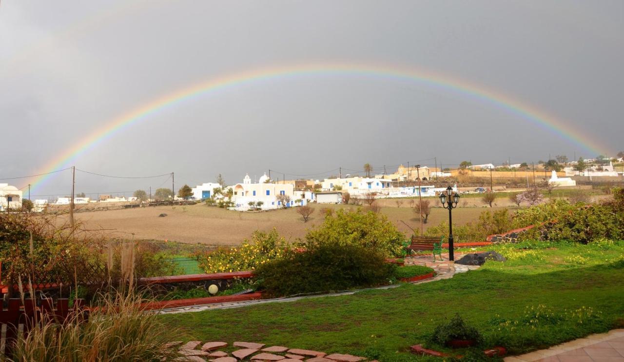 מגלוחורי Vineyards Hill Villa מראה חיצוני תמונה